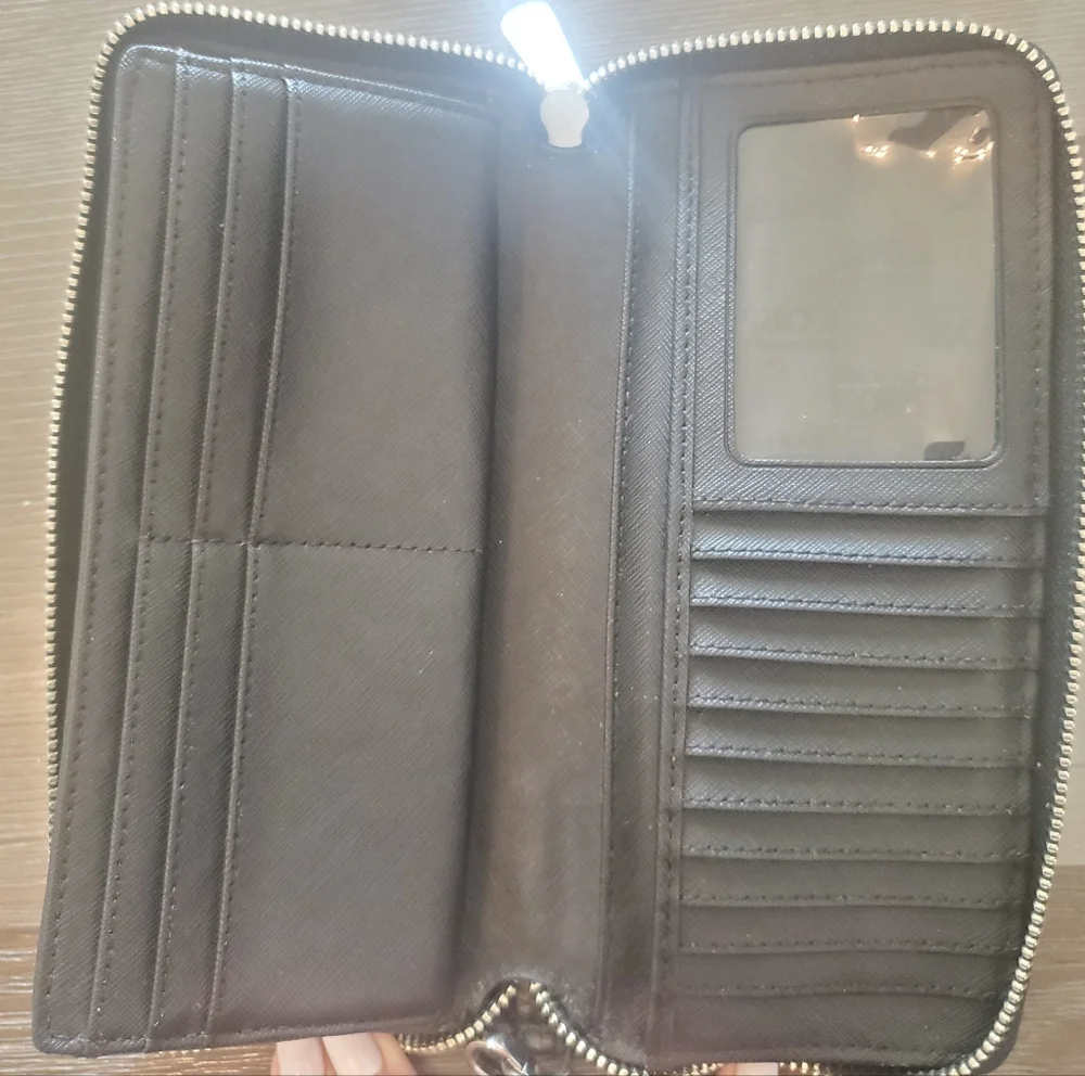 MICHAEL KORS Wallet/Wristlet - Pebbled Black